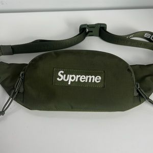 Supreme Mini Fanny
